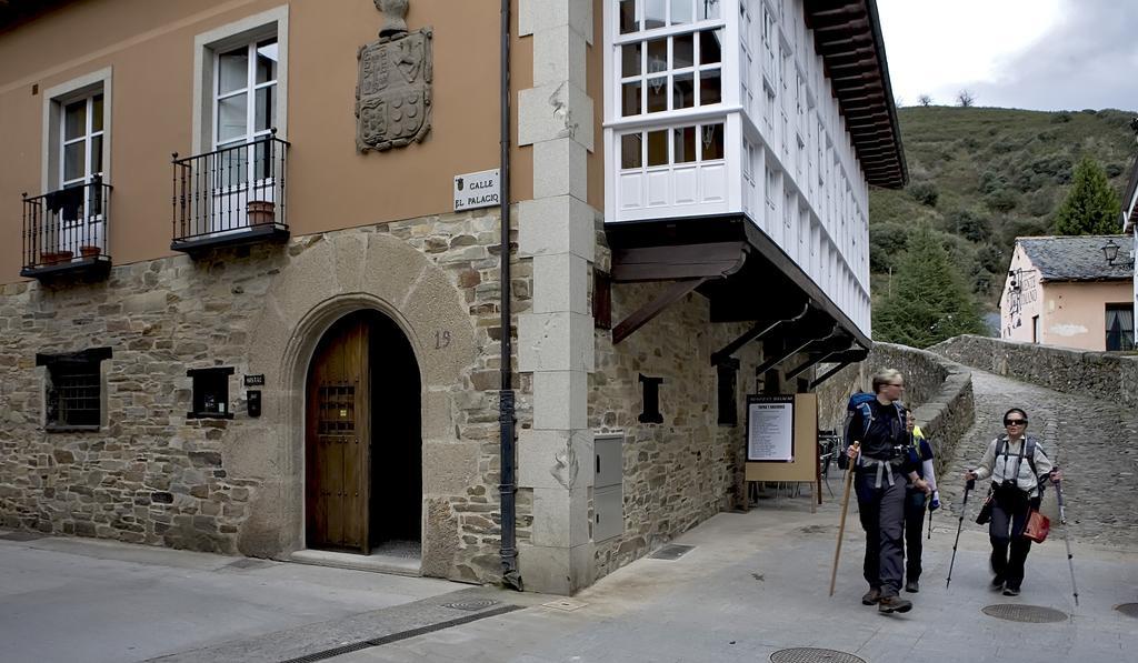 Hostal El Palacio Molinaseca Zewnętrze zdjęcie